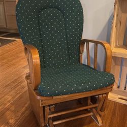 Wooden Rocking Chair 