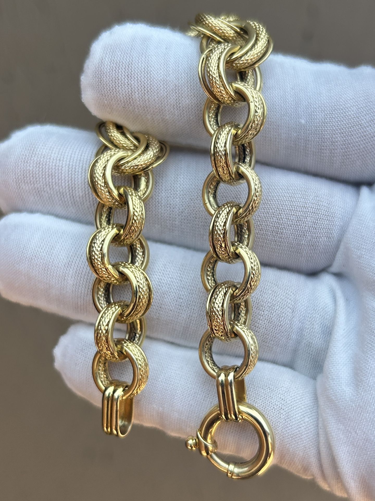 Ladies 14k Gold Bracelet