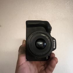 Canon R100 Mirrorless Camera Video 4k