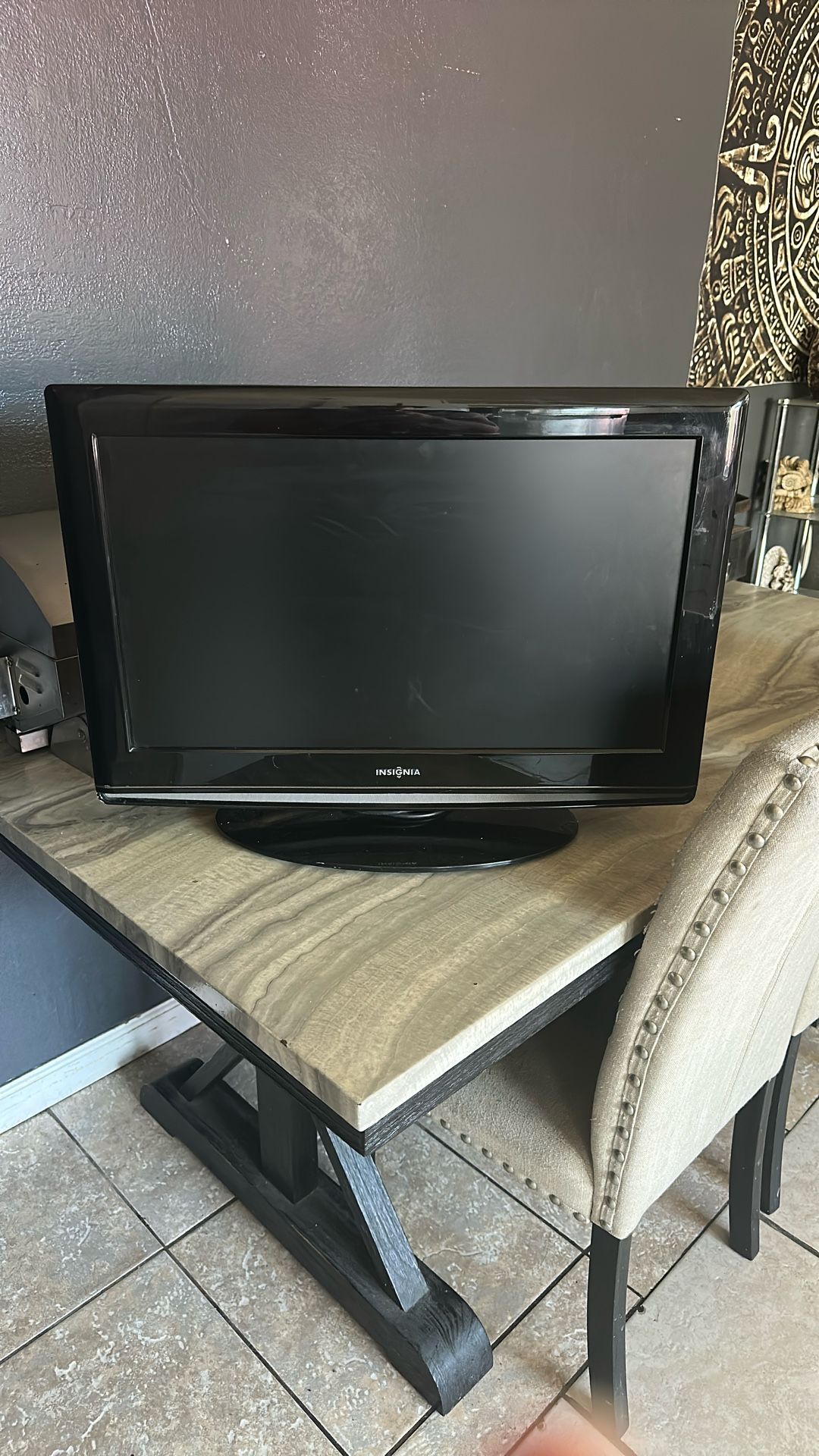 19' Color TV/ DVD Player