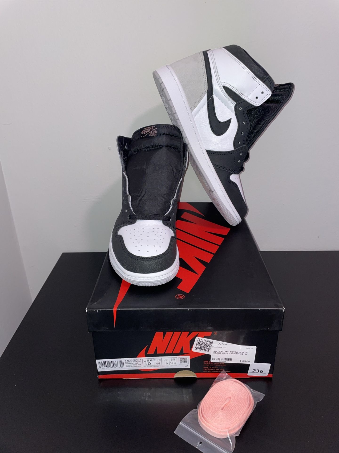 Air Jordan Retro 1 Stage Haze