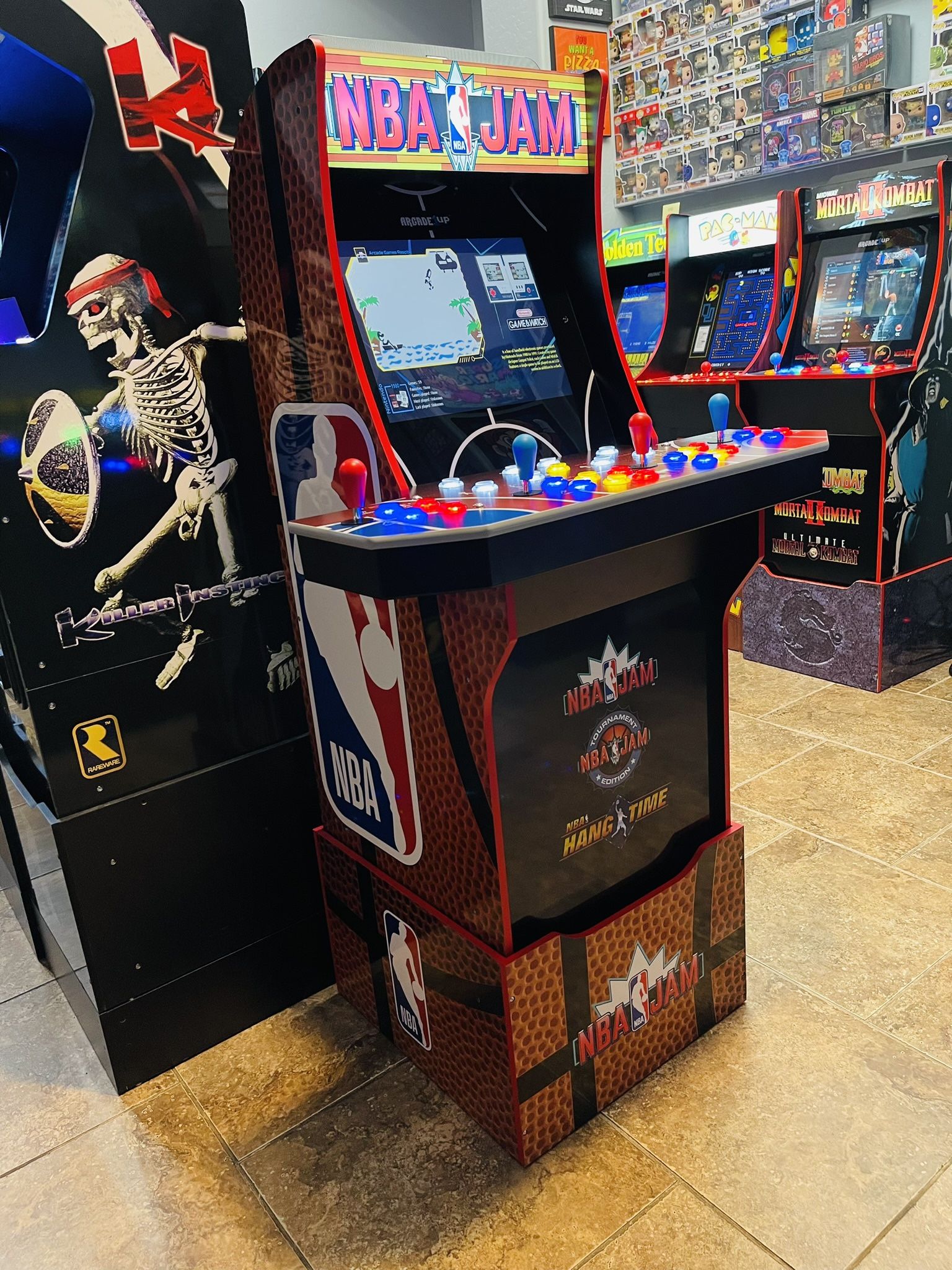 Arcade With Over 15,000 Games