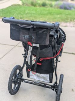 car seat and stroller frame Evenflo Shyft DualRide Infant Car Seat Stroller Combo with Carryall Storage main image 0