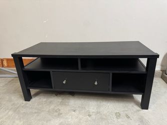 Entertainment center table