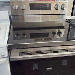 New. L G.   Electric Stove And Oven 