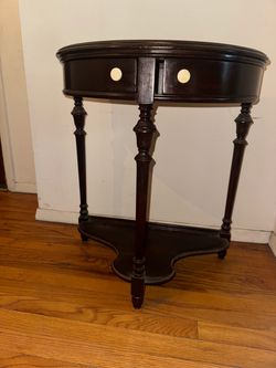 Accent Table