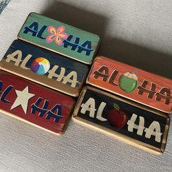 Wooden Aloha Seasonal Signs
