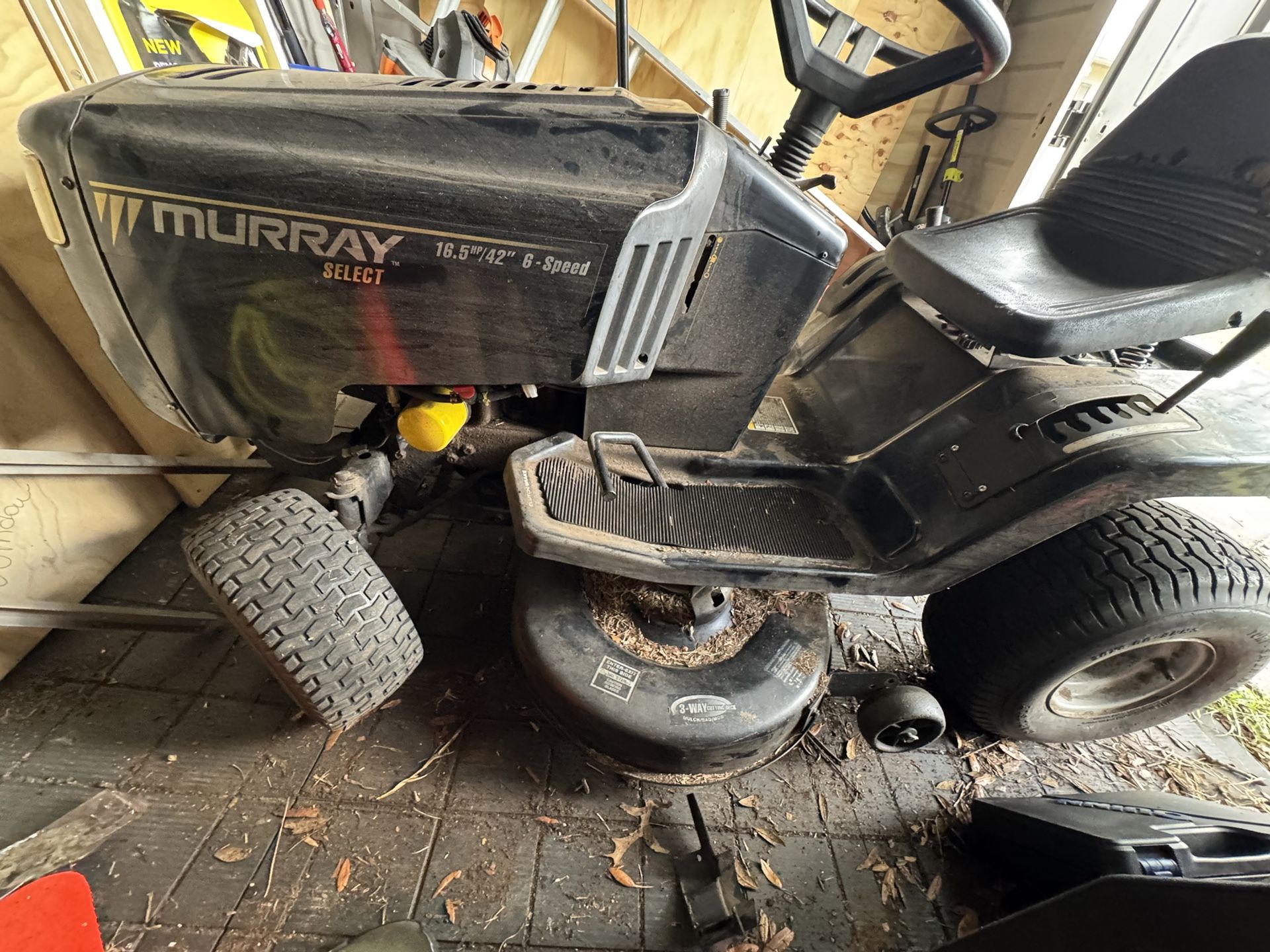 1999 Murray Select 16.5HP/42” 6-Speed Riding Mower