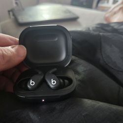 Beats Powerbeats Fit - Wireless Noise Cancelling Workout Earbuds 