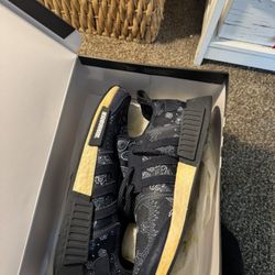 NWOB adidas NMD R1 Paisley x Neighborhood Paisley Navy GY4158 Men's Size 12.5