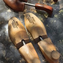 Wooden SHOE shapers