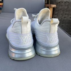 Louis Vuitton White Knit Fabric V.N.R Sneakers