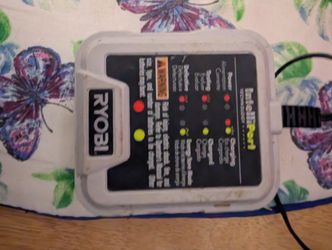 Ryobi Intelliport 12 V Battery Charger