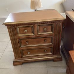 2 nightstands or chests