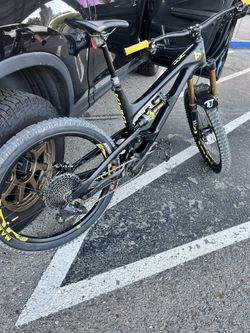 Yt Capra Pro Race 
