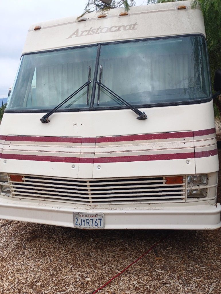 1988 Aristrocrat XL 64