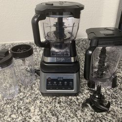 Ninja BN801 Professional Plus Kitchen System, 1400 WP, 5 Functions for  Smoothies, Chopping, Dough for Sale in Tempe, AZ - OfferUp