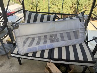 Baby bed rail/ gate