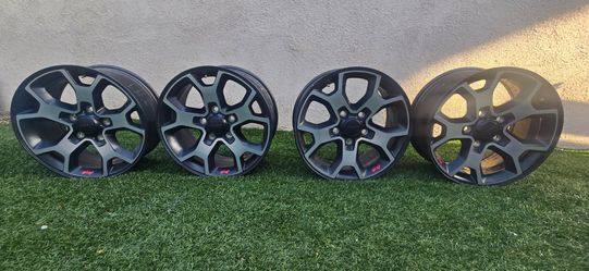 4 qty. - Jeep Wrangler Jk Rubicon Oem Rims 17in