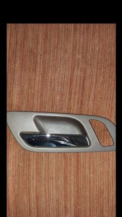 2013 GMC Yukon Denali front driver interior door handle