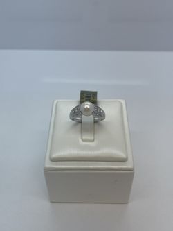 14k Gold Diamond Ring. New.