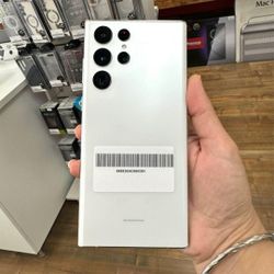 Samsung Galaxy S22 Ultra,  Factory Unlocked,  Excellent Condition,  LIKE NEW 