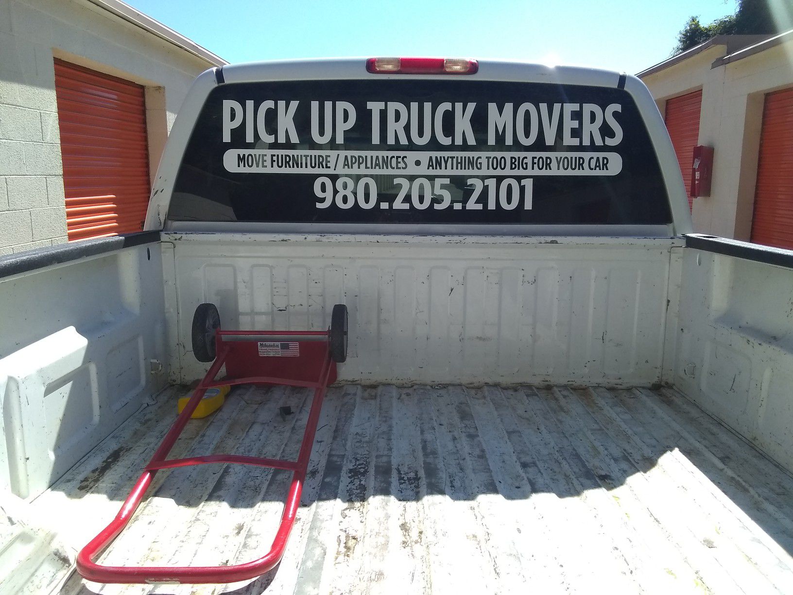 Movers help