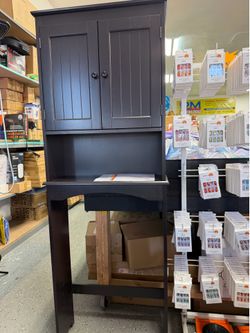 Over the toilet storage 📍$45