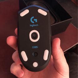 Logitech G305 W/ Hyperglides 