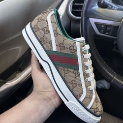 Gucci Low Top 