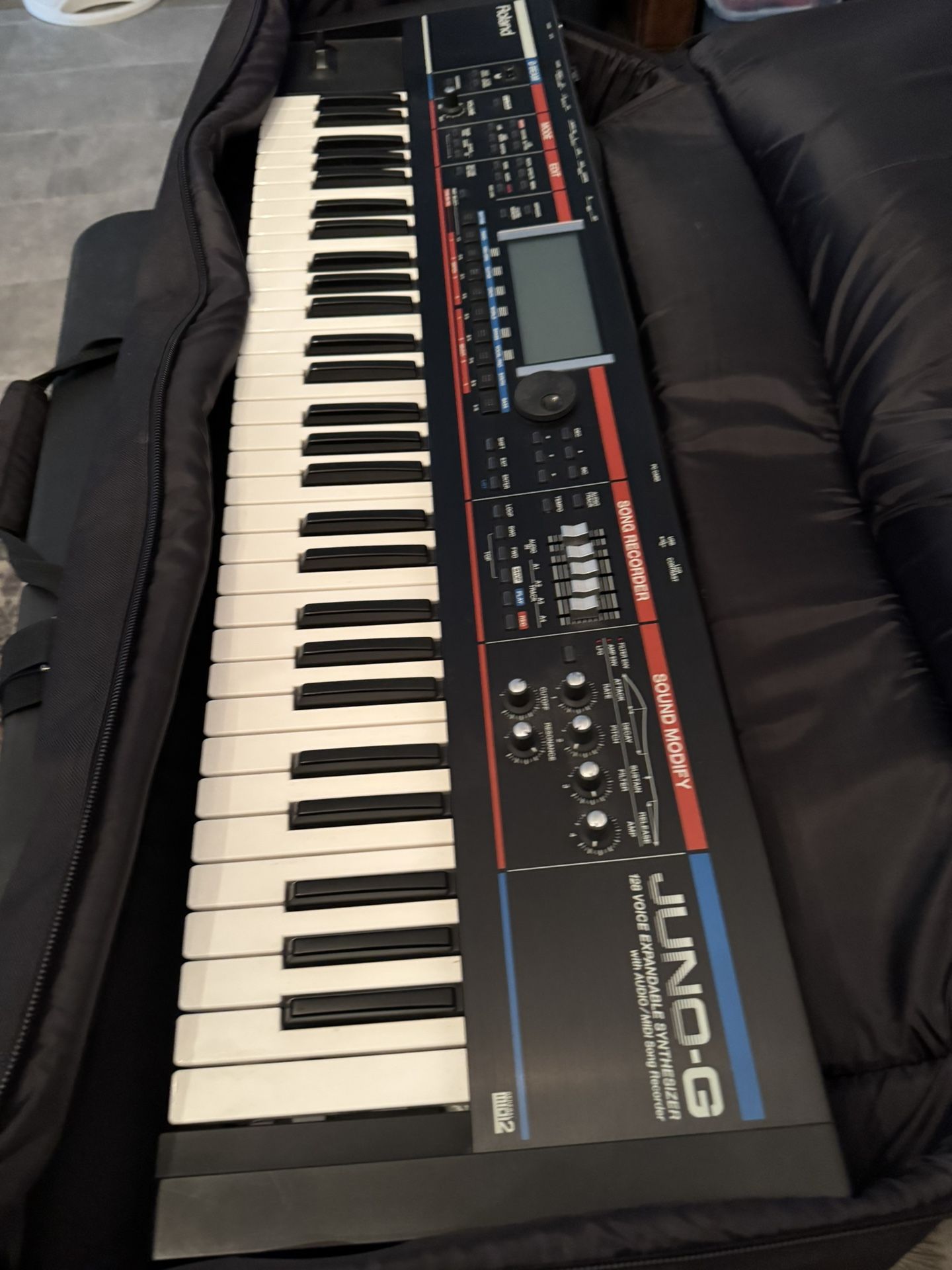 Juno-G Synthesizer 