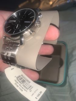 Brand New Fossil Watch. Never Worn. Black On Silver for Sale 