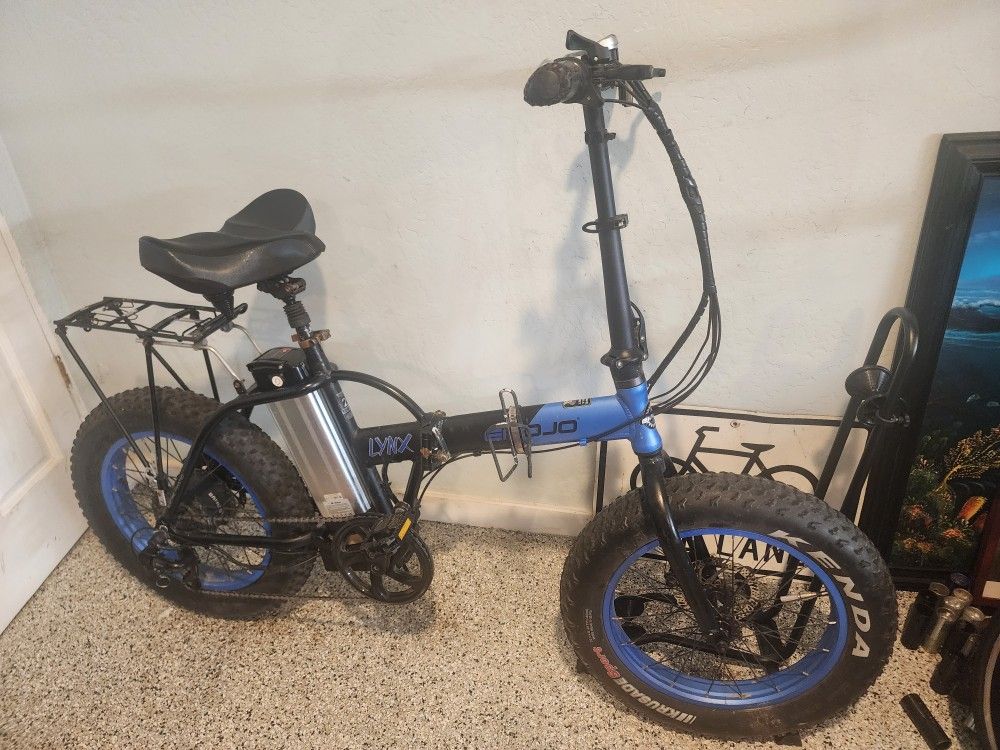 🔥🚲🔥Emojo LYNX Folding E-Bike 500W Electric Bike(use But Works Perfectly Fine)(charger And Key Included)🔥🚲🔥
