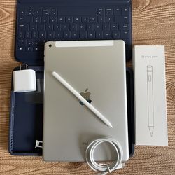 iPad 7th Generation  32GB WiFi + Cellular (Unlocked) with keyboard, pen & Accessories