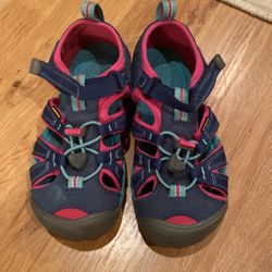 Girls KEEN sandals