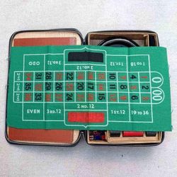 Vintage 1950s H Baron deluxe gambling roulette game travel case with chess & checkers
