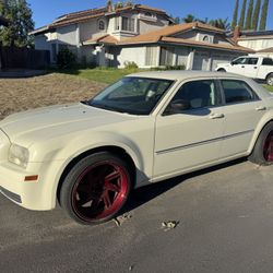 2009 Chrysler 300 That Runs And Drives With Lots Of New Parts
