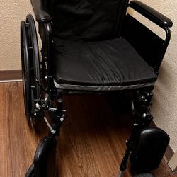 Drive Medical Cruiser III Light Weight Wheelchair