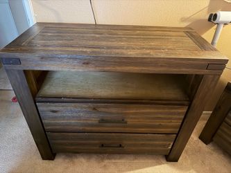 Queen bedroom set