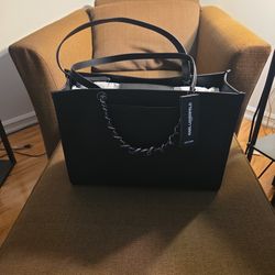 KARL LAGERFELD PARIS