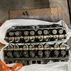 Mopar 318 Heads
