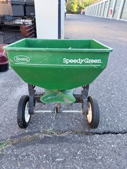 Scotts SpeedyGreen Rotary Spreader