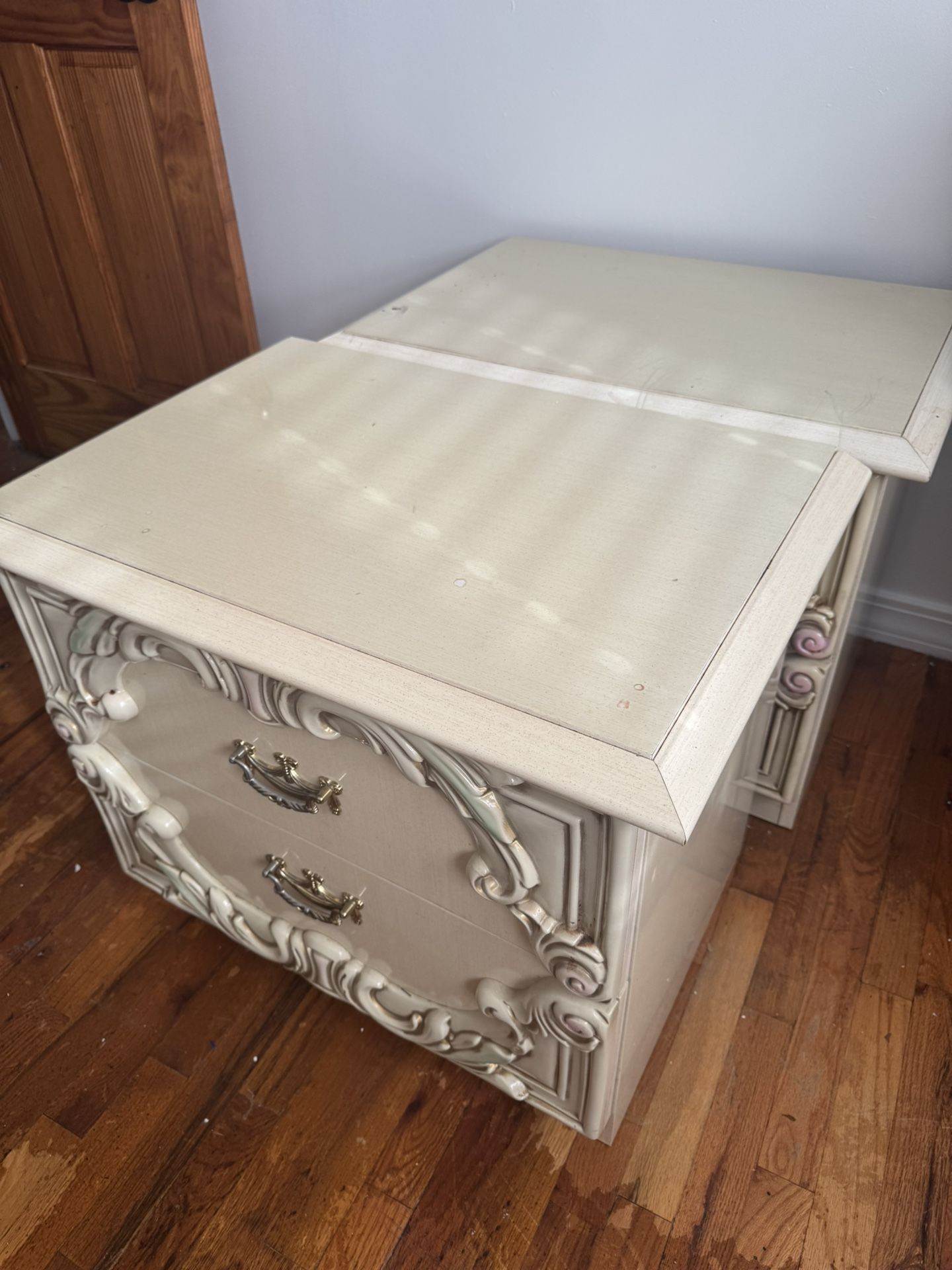 Bedroom Set (5 Pieces)