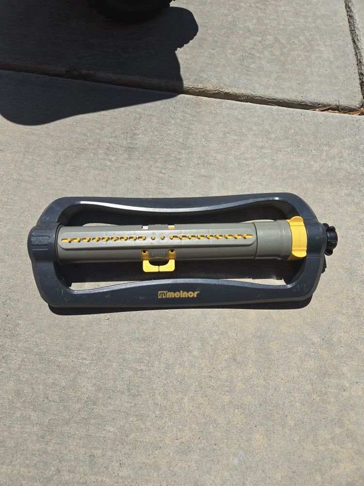 Melnor Oscillating Sprinkler