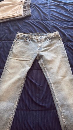 Levi's Light Wash Denim Jeans