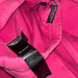 Balenciaga jogger set will negotiate