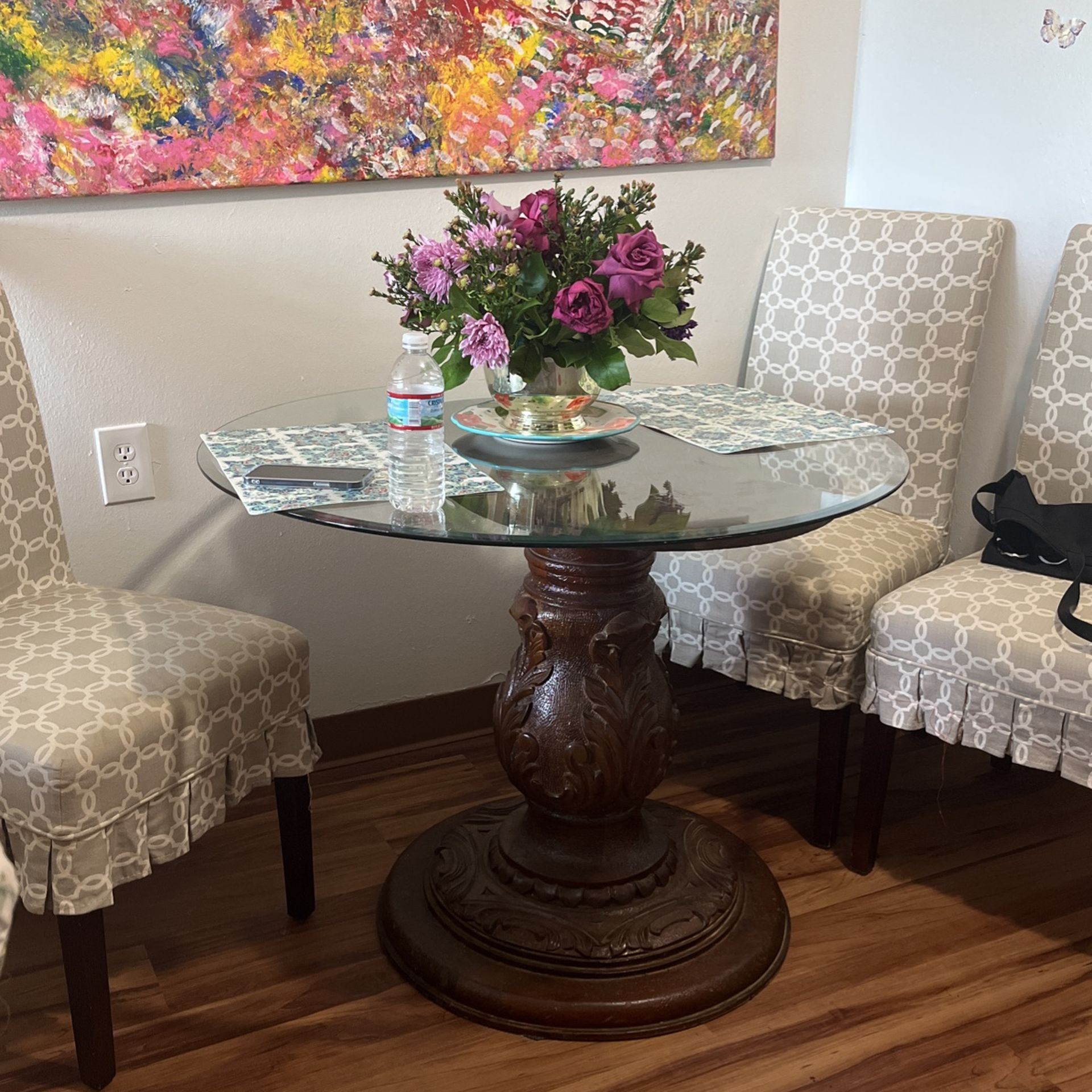 Dining room table and four chairs