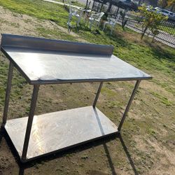 Table Stainless Steel 