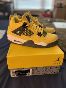Air Jordan 4 Retro GS Size 6.5Y