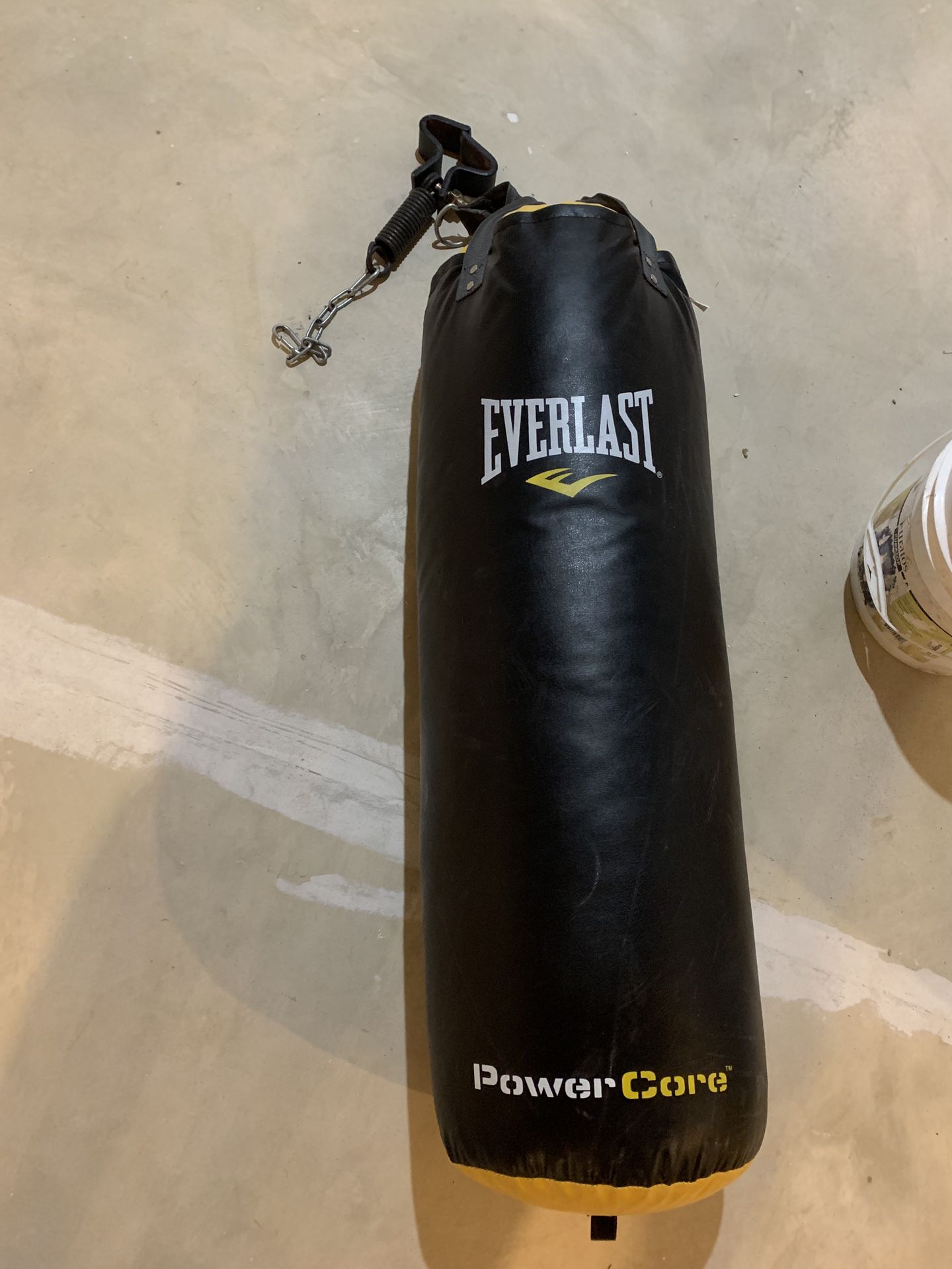 Everlast Power Core With Hanging Hardware